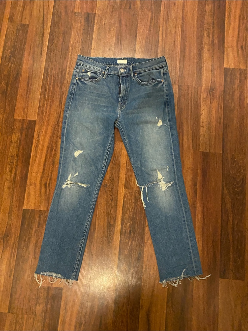 MOTHER Mid rise Jeans in Distressed Medium Blue